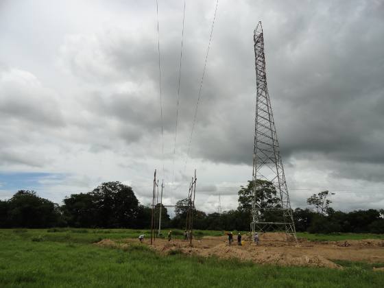 Cinco S.A.S. — Construcción de redes en campo