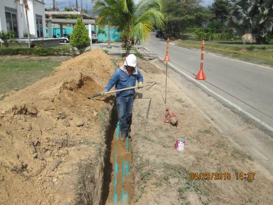 Cinco S.A.S. — Construcción de redes en campo